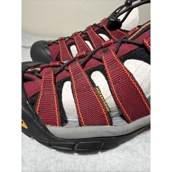 Keen Women’s Newport H2 Red Closed Toe Sport Hiking Sandals Size 9 - Picture 4 of 9